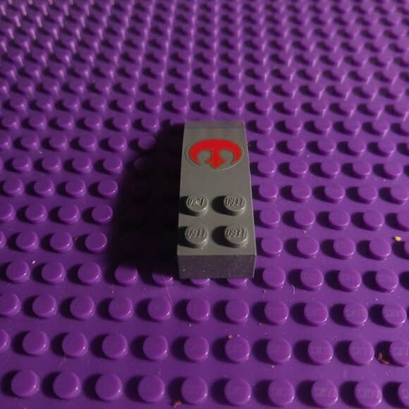 Star WarsLEGO Star Wars Dark Bluish Gray Scout Speeder Slope Curved 6 x 2 Rebel - Picture 4 of 4